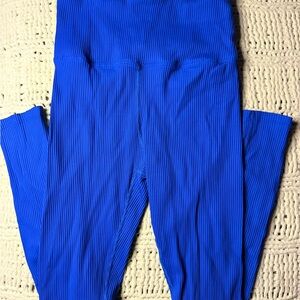 Carbon38 Vibrant Cobalt Blue ribbed Leggings size small 💙💙💙💙